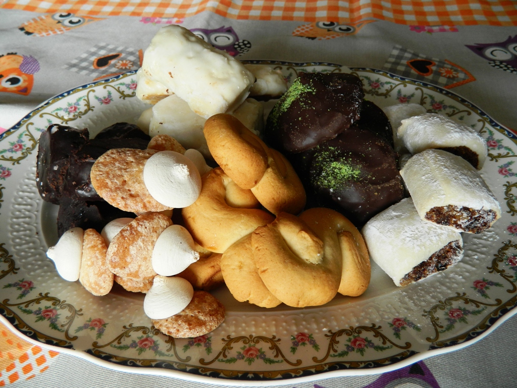 Biscotti della  tradizione siciliana per la commemorazione dei defunti.